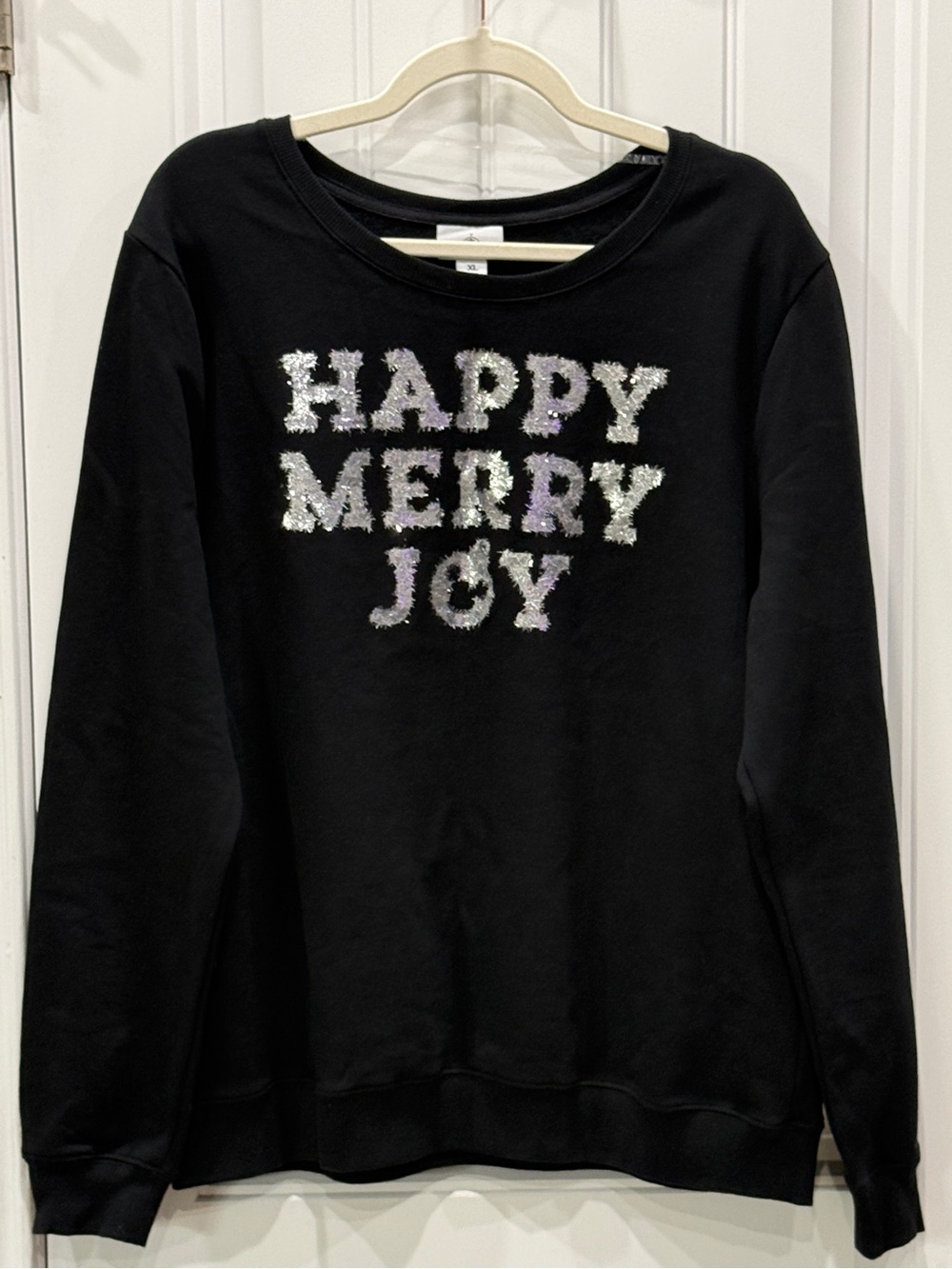 Disney Women’s Size XL Sweatshirt with Iridescent Sequin 'HAPPY MERRY JOY' EUC